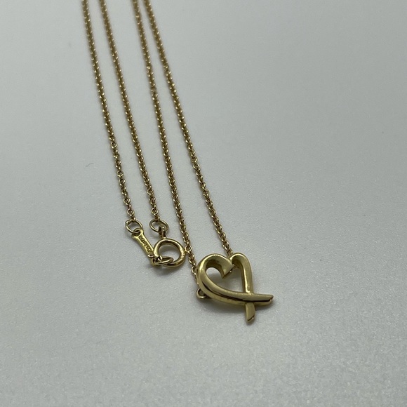 Tiffany & Co. Paloma Picasso Loving Heart Pendant in 18k Gold - Picture 15 of 15